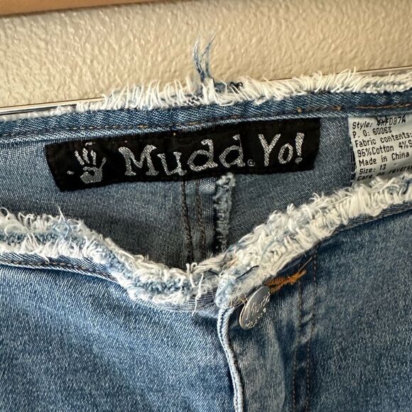 Mudd Yo! Vintage Y2K Mid Rise Raw Fringe Trim Stretch Flare Jeans Juniors 13 - Picture 3 of 10